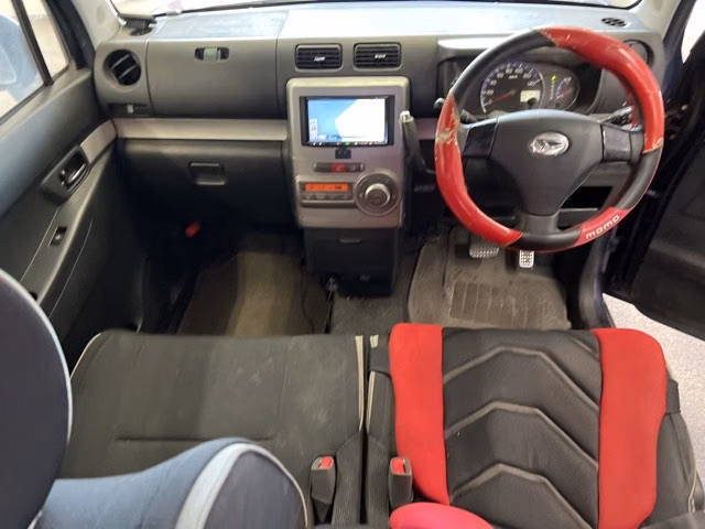 DAIHATSU MOVE CONTE