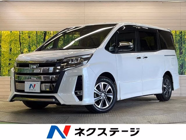 TOYOTA NOAH