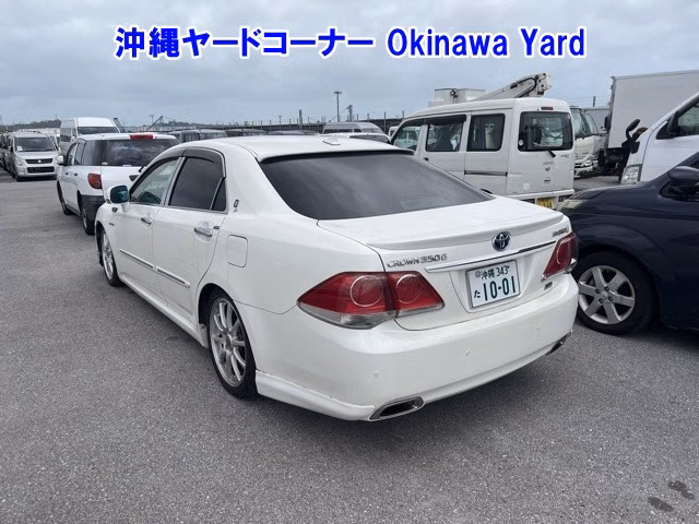 TOYOTA CROWN