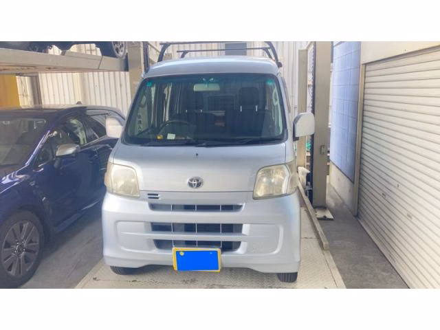 TOYOTA PIXIS VAN