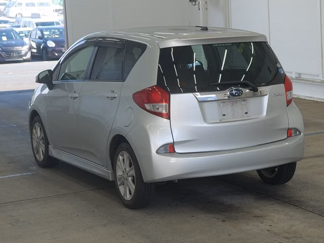 SUBARU TREZIA