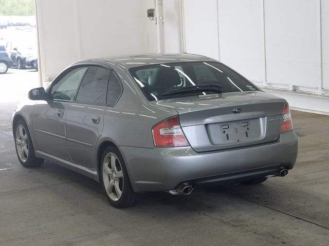 SUBARU LEGACY B4