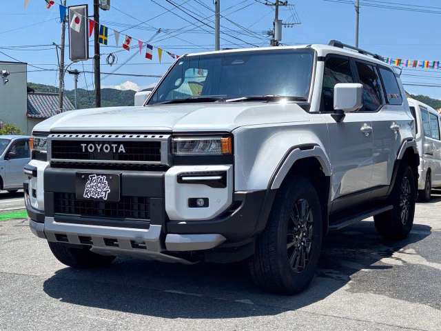TOYOTA LAND CRUISER PRADO