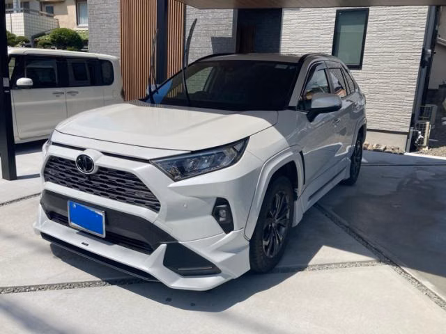 TOYOTA RAV4