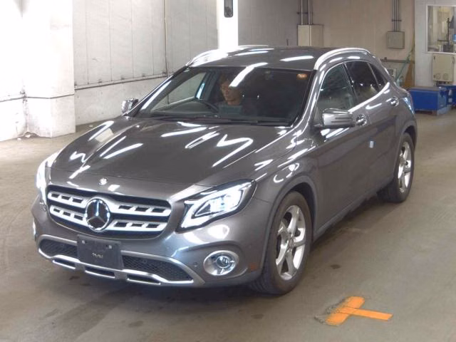 MERCEDES-BENZ GLA-CLASS