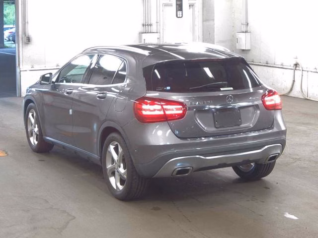 MERCEDES-BENZ GLA-CLASS