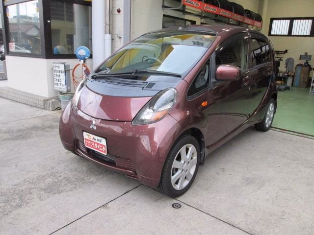 MITSUBISHI I