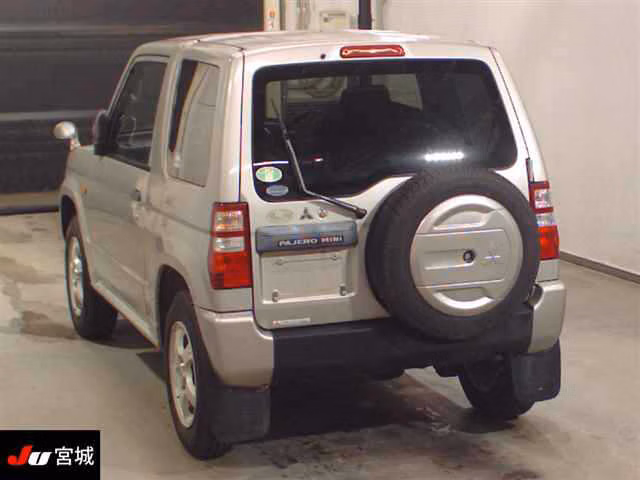 MITSUBISHI PAJERO MINI