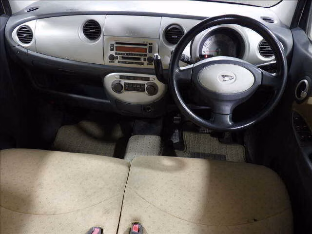 DAIHATSU MOVE LATTE
