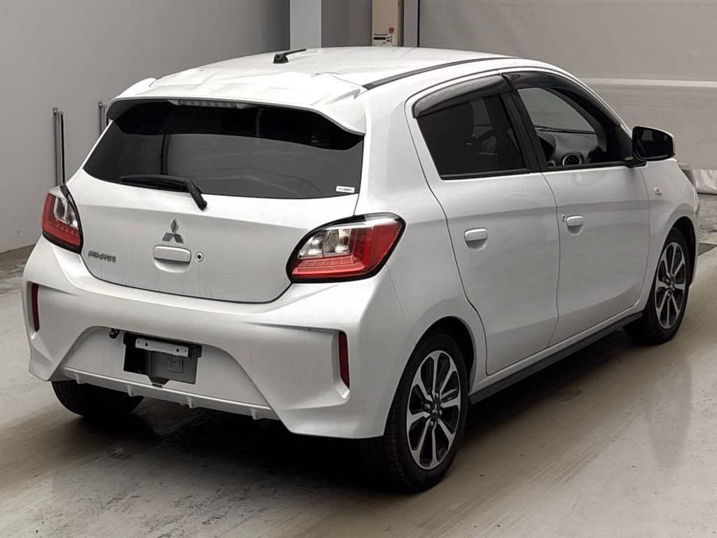 MITSUBISHI MIRAGE