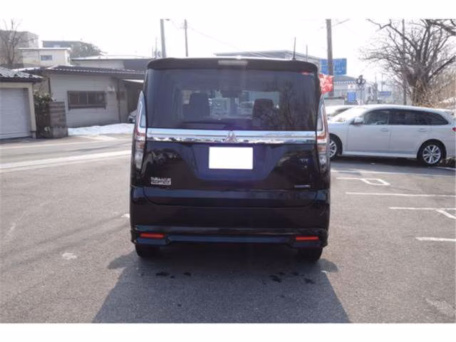 MITSUBISHI DELICA D:2