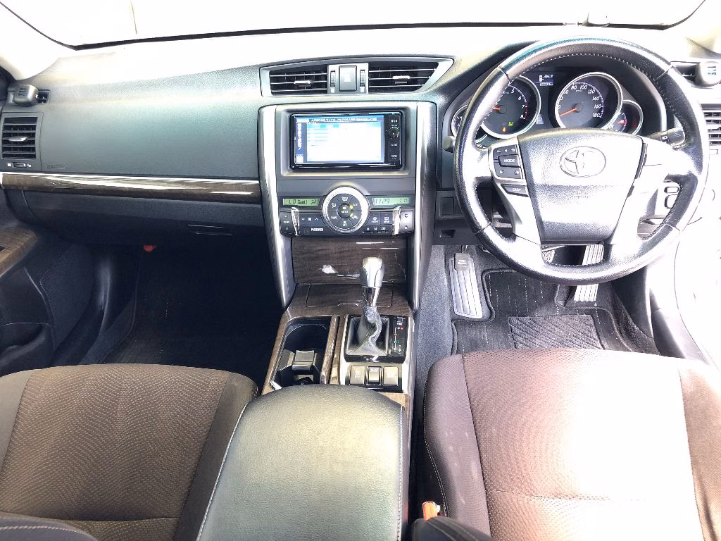 TOYOTA MARK X