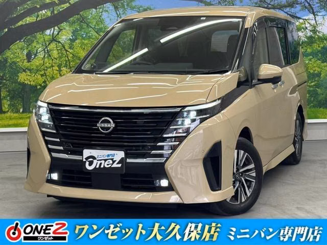 NISSAN SERENA