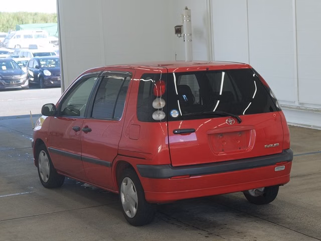 TOYOTA RAUM