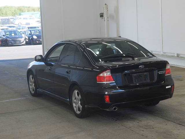 SUBARU LEGACY B4