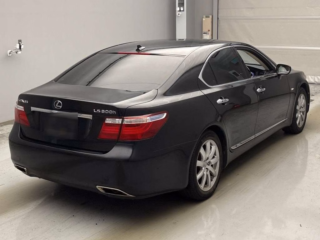 LEXUS LS600H