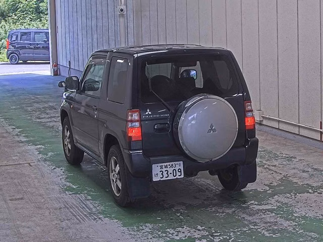 MITSUBISHI PAJERO MINI