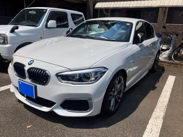 BMW 1-SERIES