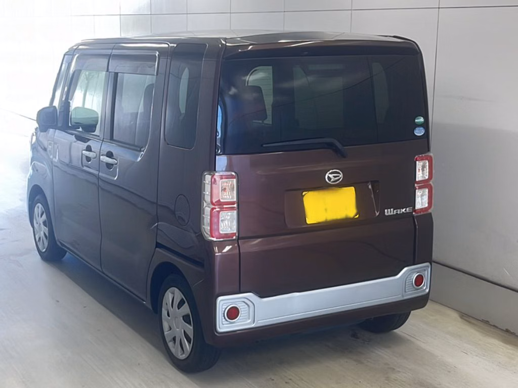DAIHATSU WAKE
