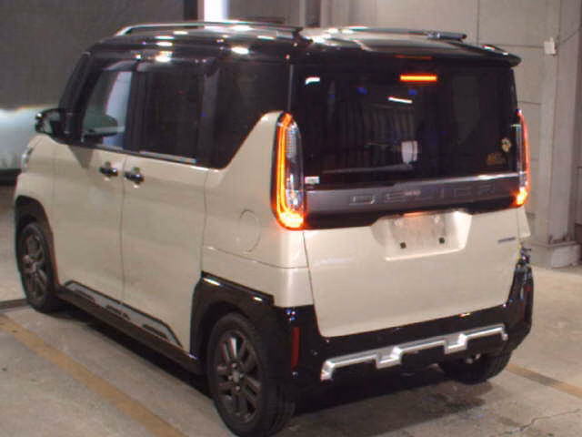 MITSUBISHI DELICA MINI