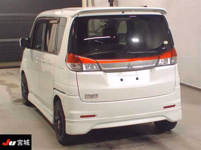MITSUBISHI DELICA D:2