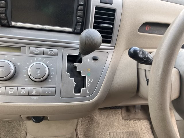TOYOTA RAUM