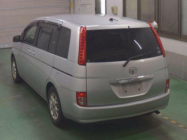TOYOTA ISIS
