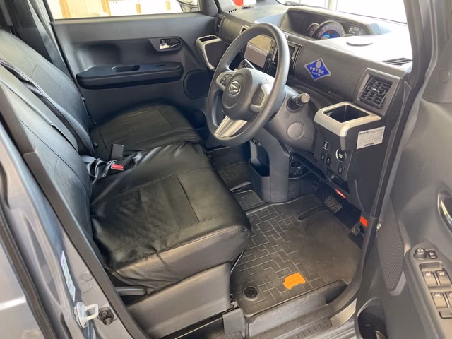 DAIHATSU WAKE