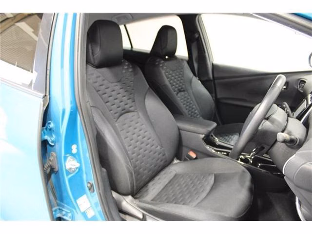 TOYOTA PRIUS PHV