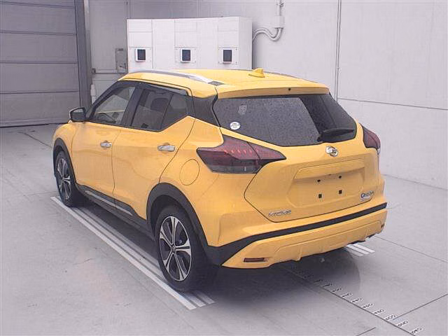 NISSAN KICKS