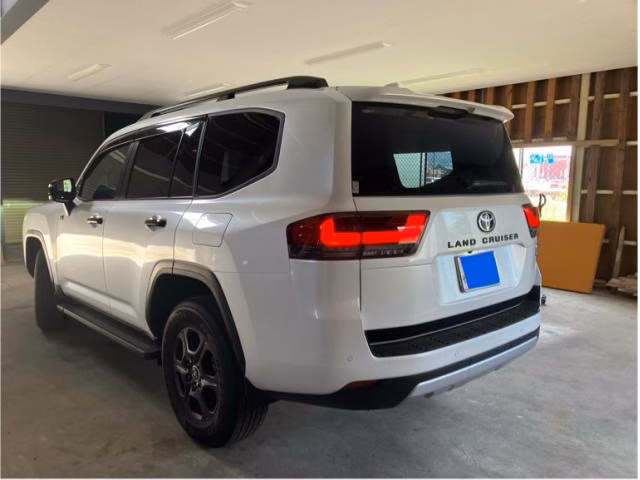 TOYOTA LAND CRUISER
