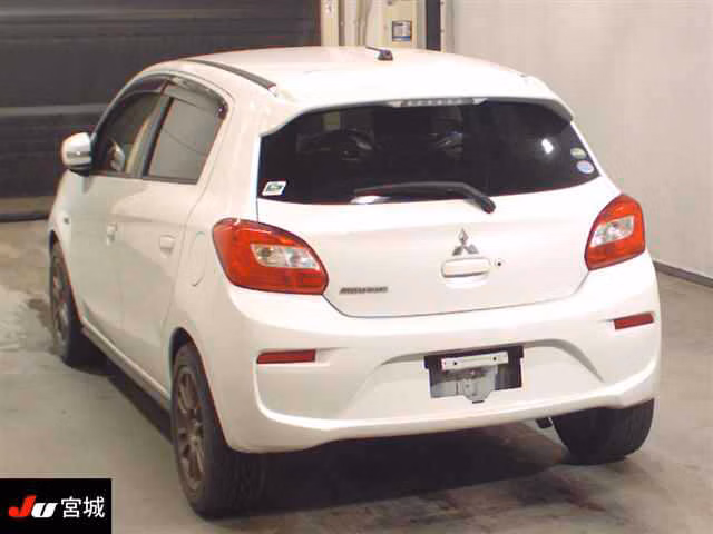 MITSUBISHI MIRAGE