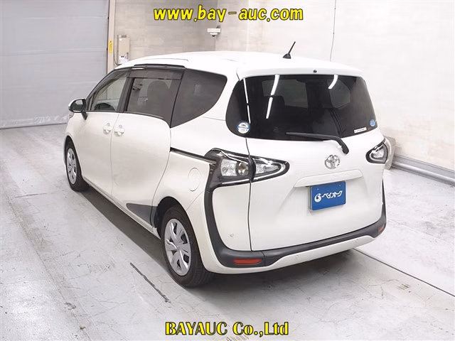 TOYOTA SIENTA