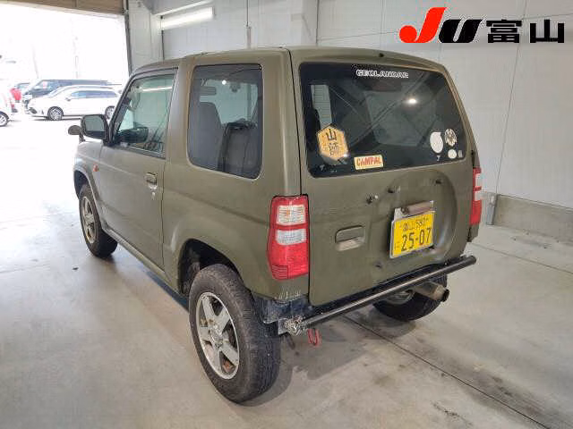 MITSUBISHI PAJERO MINI