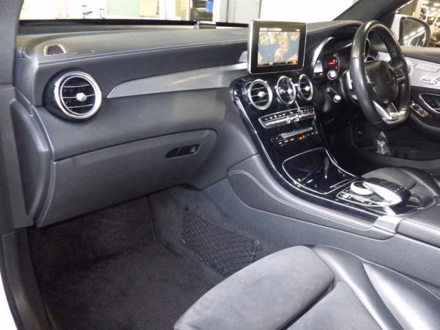 MERCEDES-BENZ GLC-CLASS