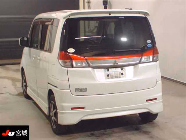 MITSUBISHI DELICA D:2