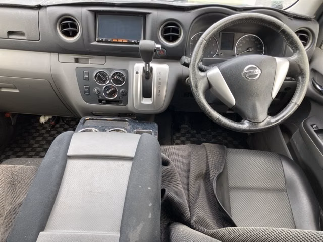 NISSAN NV350 CARAVAN