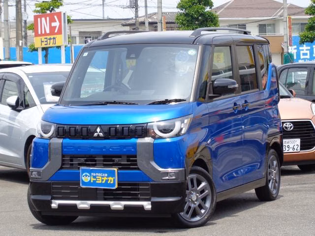 MITSUBISHI DELICA MINI