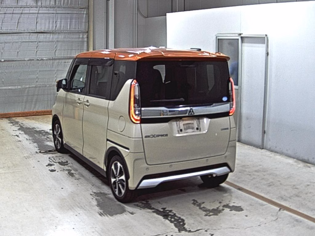 MITSUBISHI EK SPACE