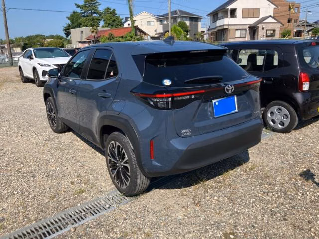 TOYOTA YARIS CROSS