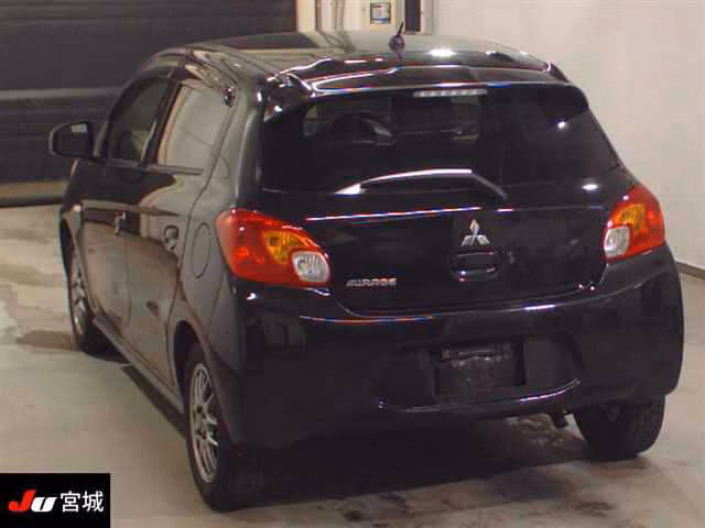 MITSUBISHI MIRAGE