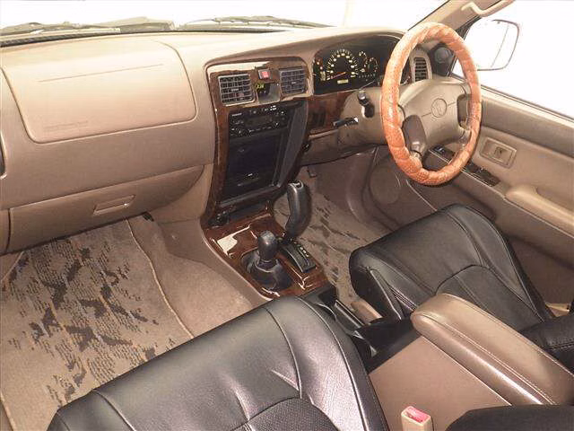 TOYOTA HILUX SURF