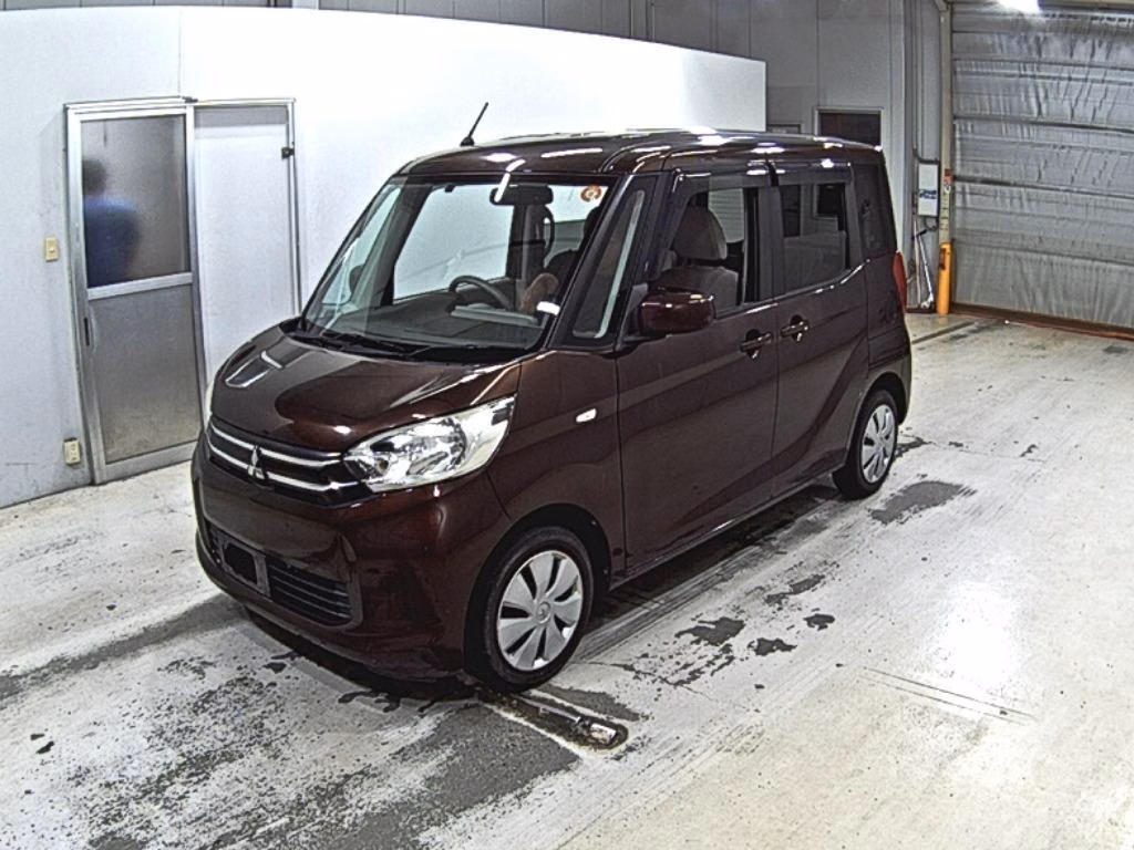 MITSUBISHI EK SPACE