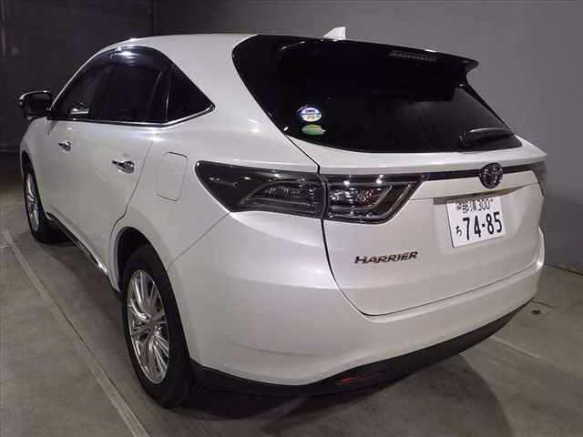 TOYOTA HARRIER