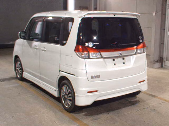 MITSUBISHI DELICA D:2