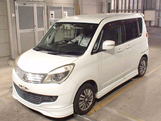 MITSUBISHI DELICA D:2