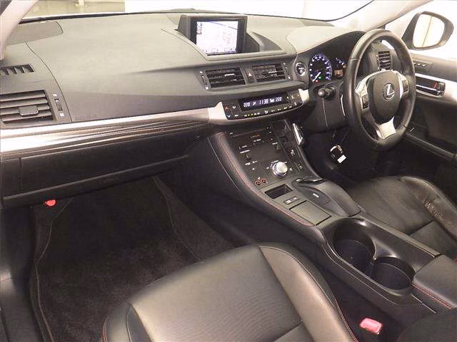 LEXUS CT200H