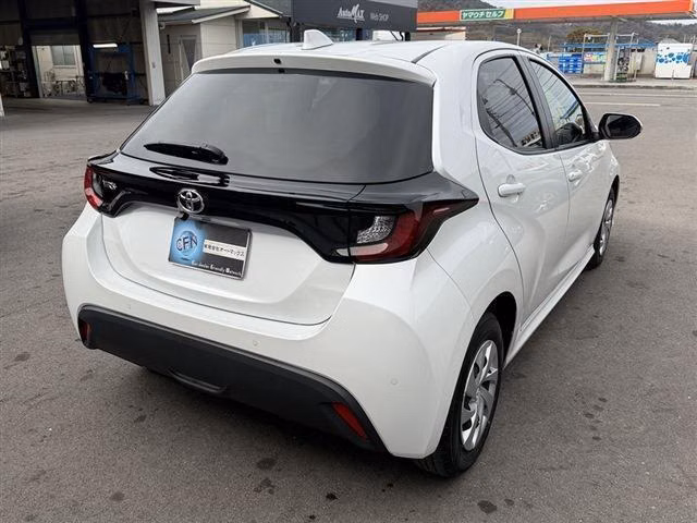 TOYOTA YARIS