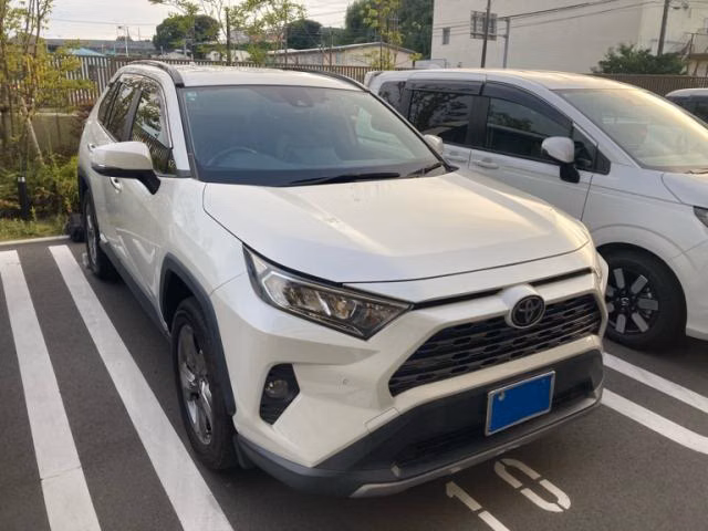 TOYOTA RAV4