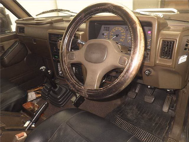 NISSAN SAFARI